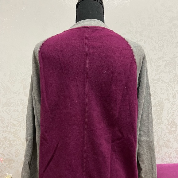 Cotton Double-Knit Crewneck, Slightly Fitted Long-Sleeves - Picture 3 of 6